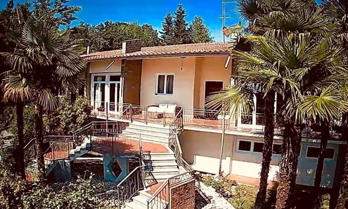 Briona House | Lovely and elegant Villa- Nature & Wine, excellent position for daytrips