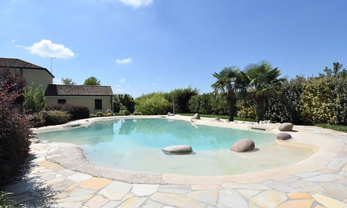 Ariano nel Polesine House | Lovely apartment in villa for 9 guests with pool, WIFI, A/C, TV, patio and parking
