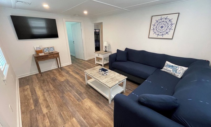 West Yarmouth Cottage | Lovely Cape Cottage 2 bedroom with private beach and central air.