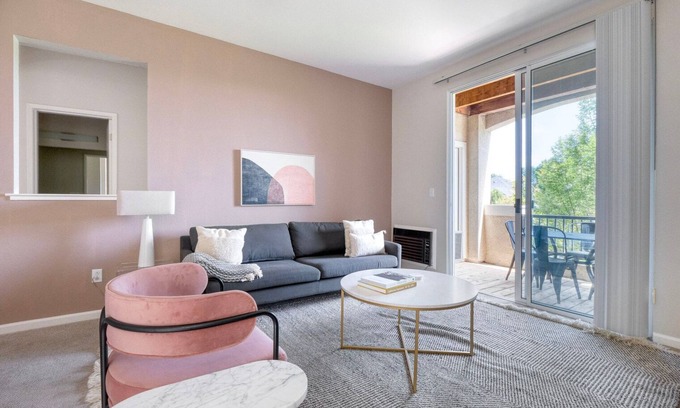 Sunnyvale West Apartment | Lovely Cupertino 1BR w/A/C, Gym & W/D, nr Shops, by Blueground