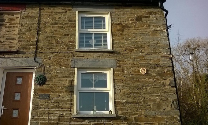 Cardigan Cottage | Lovely end of row character cottage with stunning views over the River Teifi