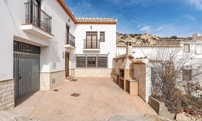 La Alqueria House | Lovely home in Galera with kitchenette