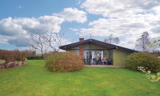 Hesselager House | Lovely home in Hesselager with kitchen