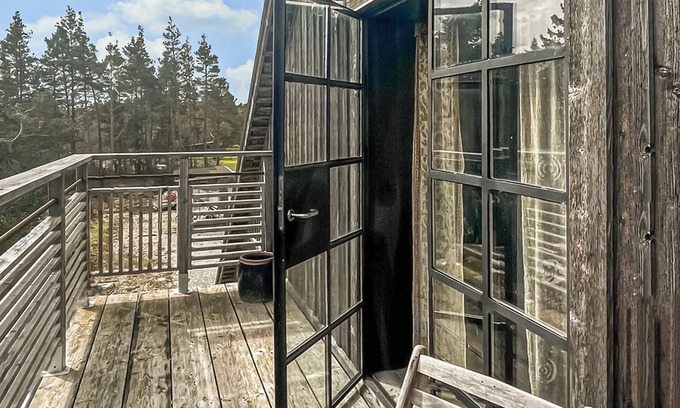 Larbro House | Lovely home in Lärbro with WiFi