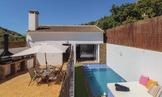 Arenas House | Lovely home in Sayalonga