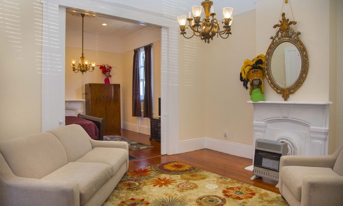 Faubourg Marigny House | Lovely Marigny Home. Super Clean & Off Street Parking