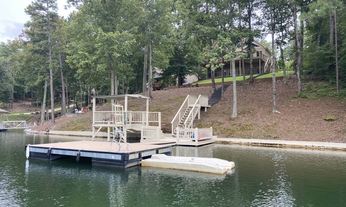 Wedowee House | Lovely Quiet Lake Home for Small Groups