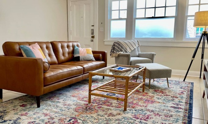 Audubon Apartment | Lovely Uptown Apt | Steps to Tulane/Loyola