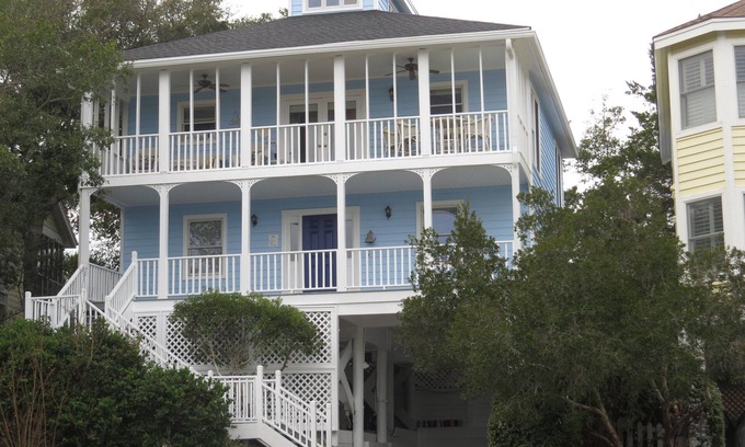 Pelican Bay House | Lovely Wild Dunes home with golf cart and pool access - one block to the beach