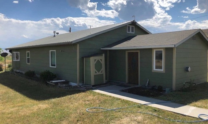 Dillon House | Lover's Leap Lodging, a real Montana experience