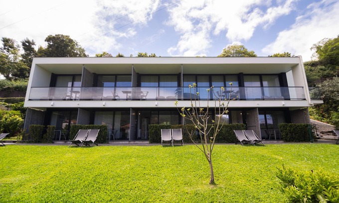 Santana House | Lower level Studio w/kitchenett and patio