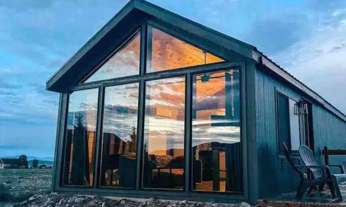 Dillon Cabin | lturas 2: New Modern 2BR Cabin, Big Windows for Big Mountain Views