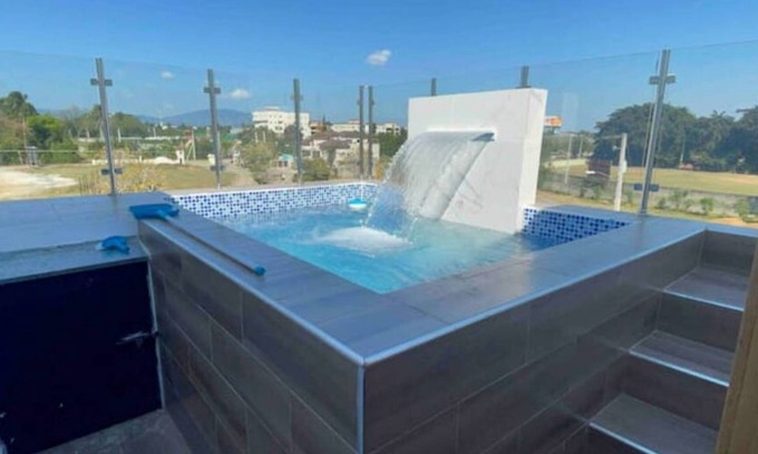 San Francisco de Macoris Apartment | Lujoso Apartamento con Picuzzi Privado y Piscina