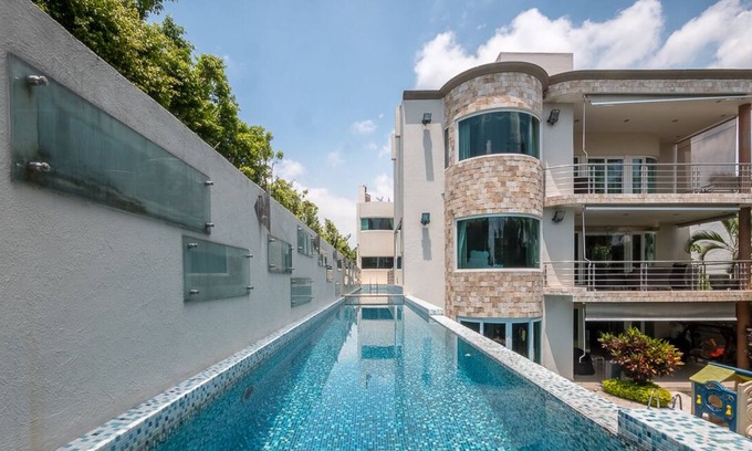 Jiutepec House | Lujosa casa en Kloster Sumiya para 22 personas