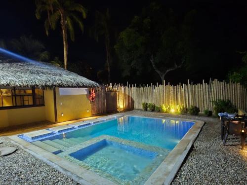 Melgar Villa | Lujosa villa con piscina y cine privado