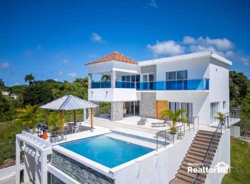 Rio San Juan Villa | Lujosa Villa in Río San Juan J