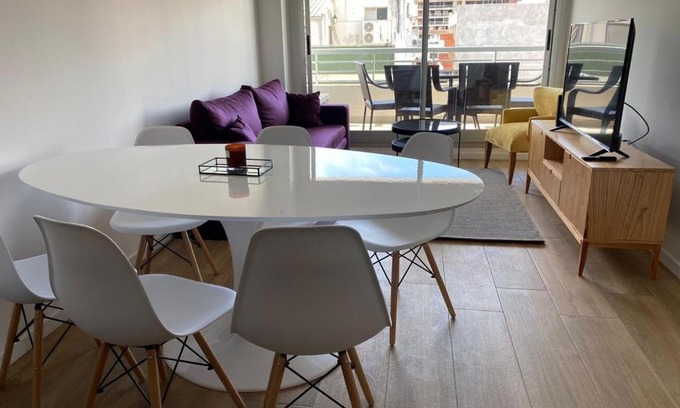 Buenos Aires Central Business District Apartment | Luminoso Depto 3 Amb Para 6 Personas San Telmo