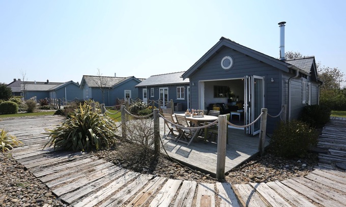 Filey House | Luna Azul - a beach house that sleeps 8 guests in 3 bedrooms