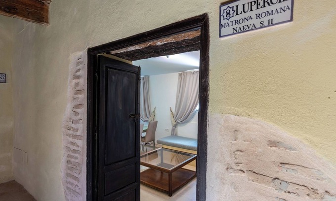 Cantillana Apartment | Lupercila 8 - One Bedroom Apartment, Sleeps 2