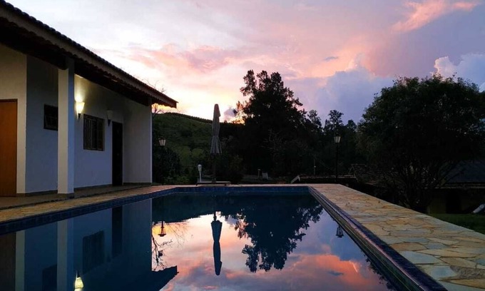 Piracaia House | Lush beauty amid the rustic nature of the countryside