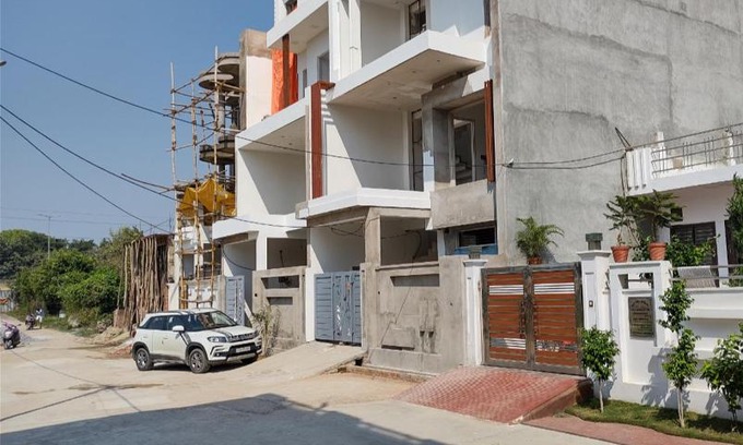 Lucknow Villa | Lush Green Villa A2 Gomti Enclave Near Ambedkar University, Ramabai Maidan, Omaxe, मेपल Paradise