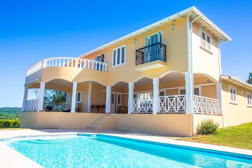 El Limon Villa | Lutix Village