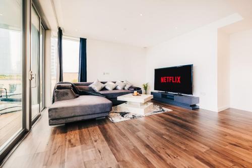 Whitechapel Apartment | LUX 2BDR Aldgate Retreat I Central London Zone 1