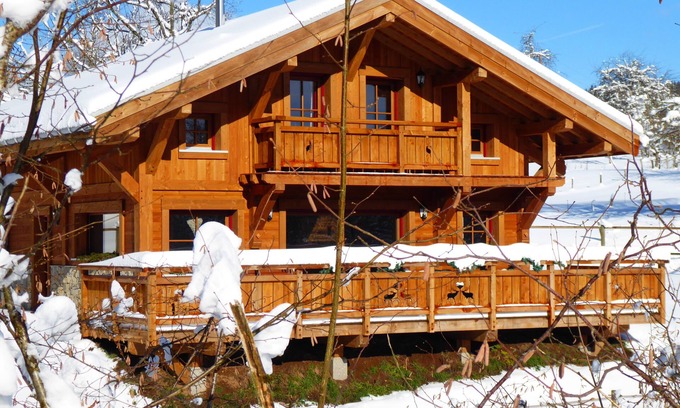 La Longine Ski Chalet | Lux. Chalet with sauna in the Vosges with swimming pond