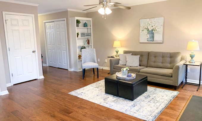 Woodcroft House | Lux King Suite- 16 miles of walking trails, central to Duke, UNC & RDU Airport