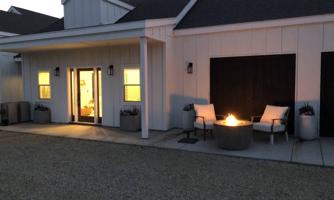 Temecula House | Lux Vineyard Escapes-Charming Vineyard Guest Suite