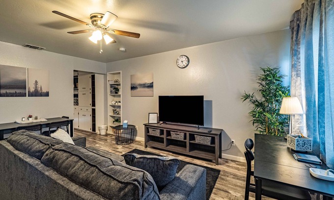 Carmichael Apartment | Luxe 2B Home in Carmichael | Netflix | Work Desk