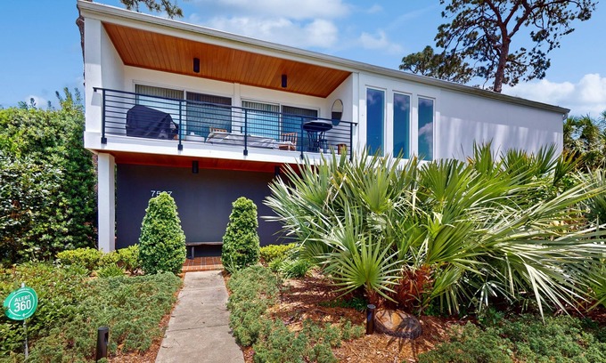 Whitfield House | Luxe bay-view escape with private pool, kayak, grill/ice box, & all-new interior