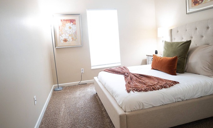 Easton Apartment | Luxe Cove located at Easton Town Center