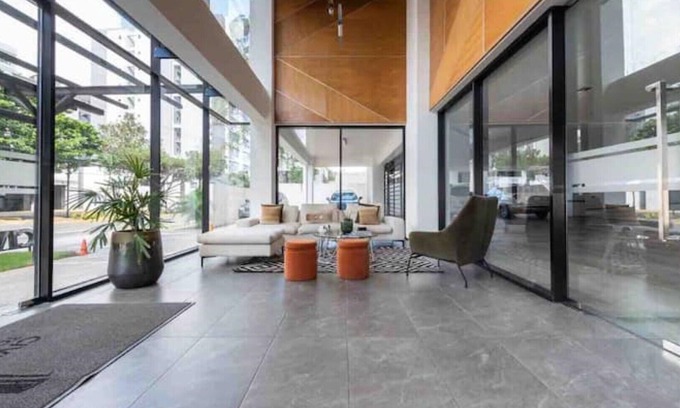 La Julia Apartment | Luxe | Floor 13th |CityView|Pool|Gym|Downtown|WiFi