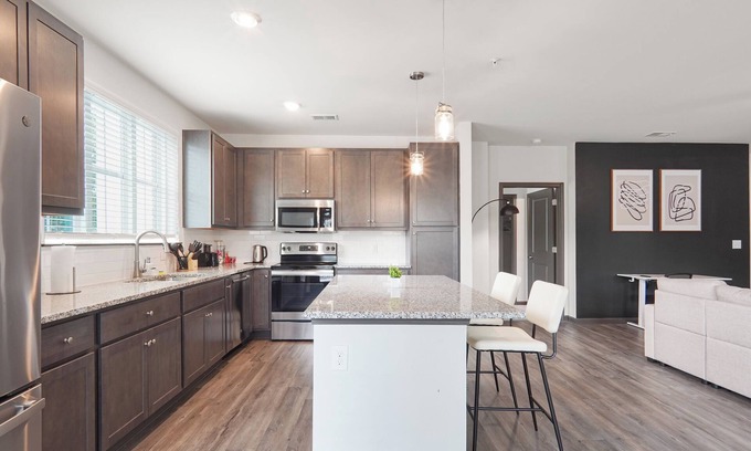 North Raleigh Apartment | Luxe King 3BR Suite in North Raleigh