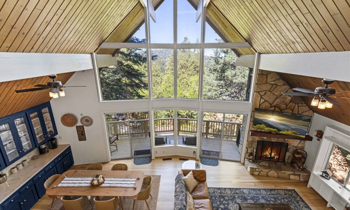 Blue Jay Cabin | Luxe Mountain Retreat! Lake & Village Close! Game Room- AC- BACK UP Generator!