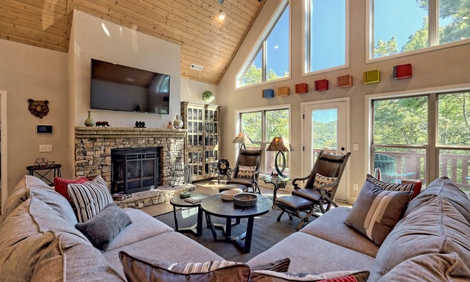 Sky Valley House | Luxe Mountain Top Home with Panoramic Views