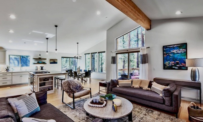 Mountain View Estates House | Luxe12 30 night minimum south lake tahoe modern