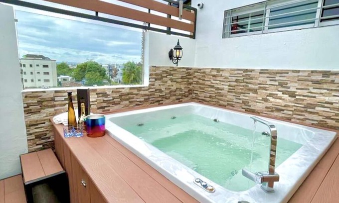 Santiago Province Apartment | Luxury 5 beds penthouse-Private Jacuzzi & Karaoke Bar
