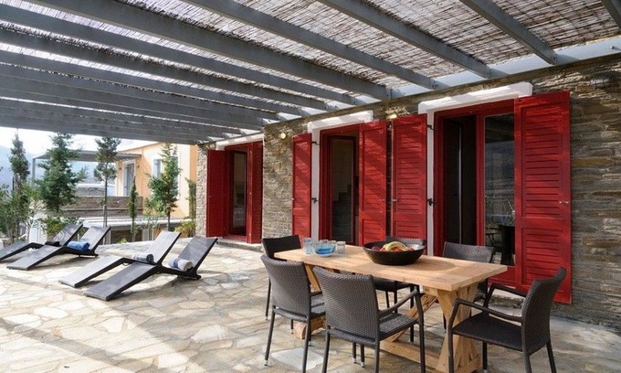 Andros Villa | Luxurios Andros Villa with Sea View | Three Bedrooms and Seaviews