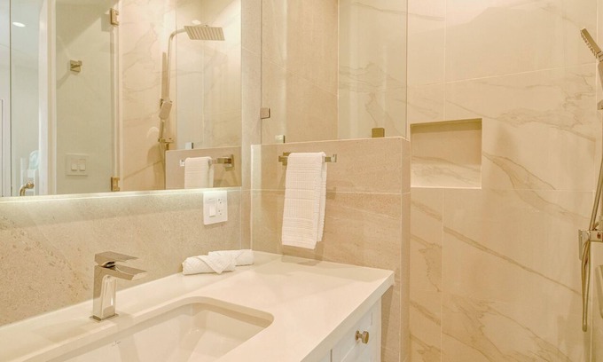 Antoneys Cay House | Luxurious 3-bedroom, 3-bath townhome in Watercolors