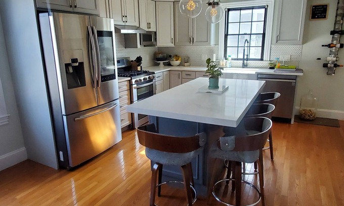Ward Two House | Luxurious 4 bed 2 bath in the city of Somerville/Cambridge|2min from GreenLine