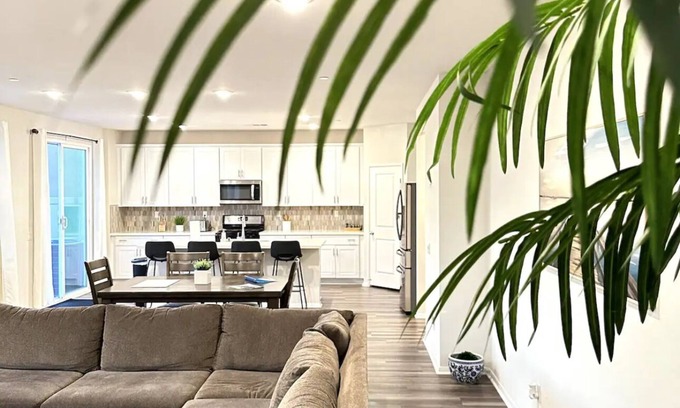 Riverside House | Luxurious 4 Bedroom house