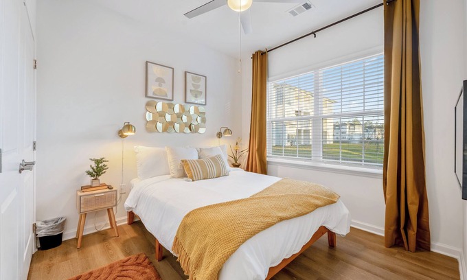 Yulee Apartment | Luxurious Apartments - Pool Gym Bikes