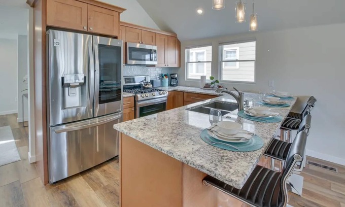 Rapid City House | Luxurious Bungalow - Downtown Rapid City