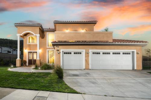 San Bernardino House | Luxurious Estate w/Heated Pool and Amazing Views