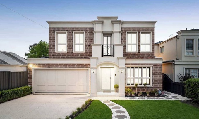 Templestowe Lower House | Luxurious Georgian Style Family Home with Cinema