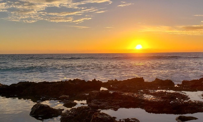 Makaha House | Luxurious Guest home w/Swimming Pool Just Steps away from the Ocean/Beach.