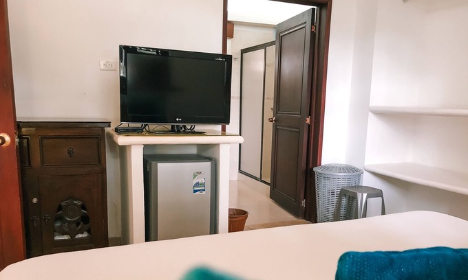 Apiay Villa | Luxurious Hacienda with Pool