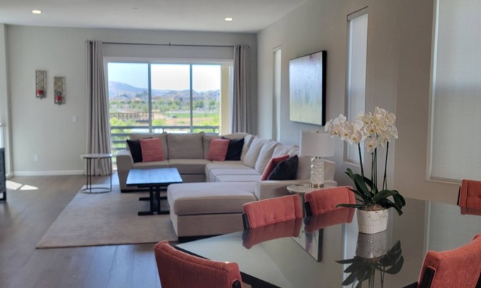 Dublin House | Luxurious New 4 BD/3.5 BA House - Near public transportation